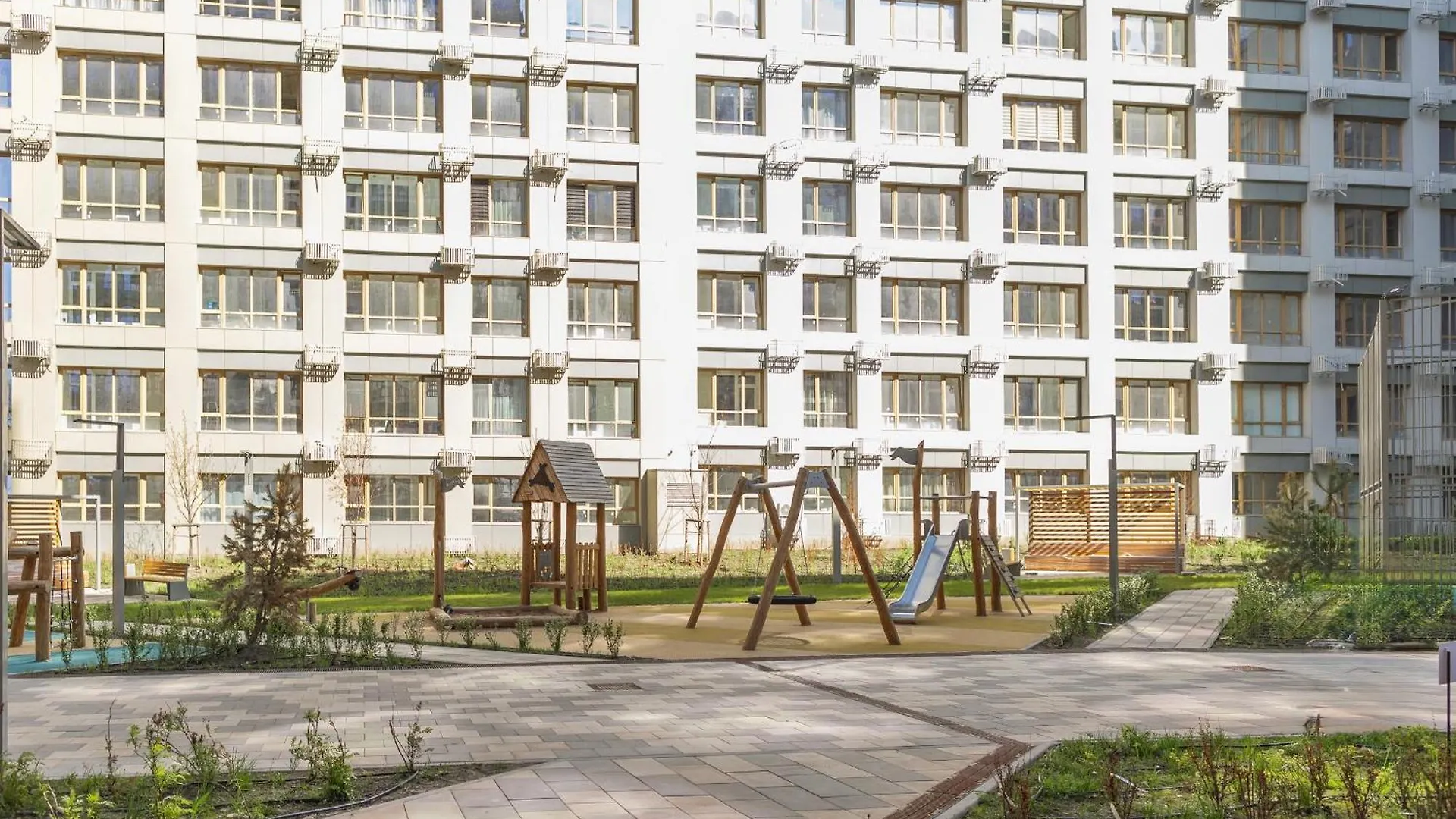 Glownest Apartment Near Mega Almaty