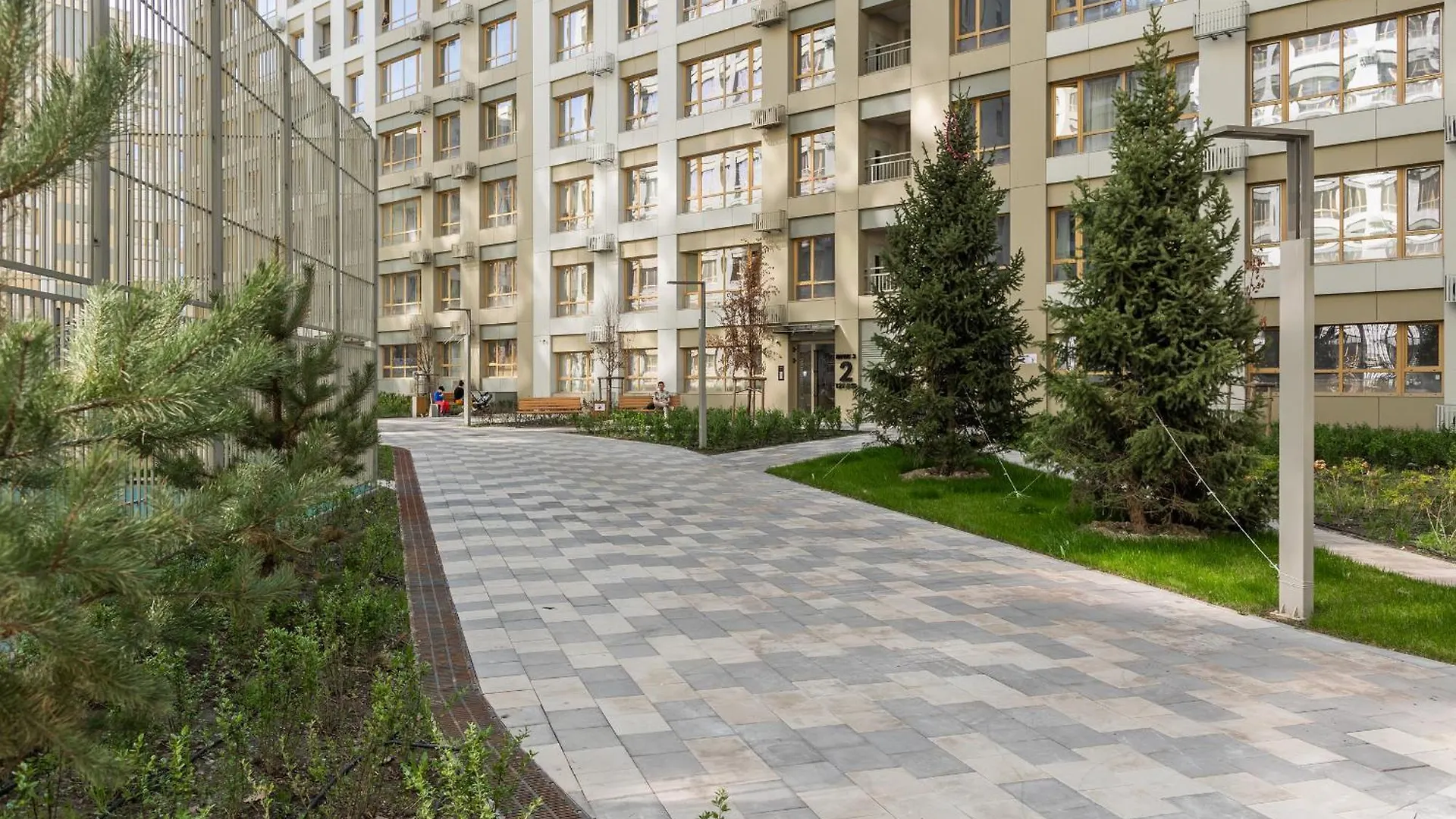 Glownest Apartment Near Mega Almaty