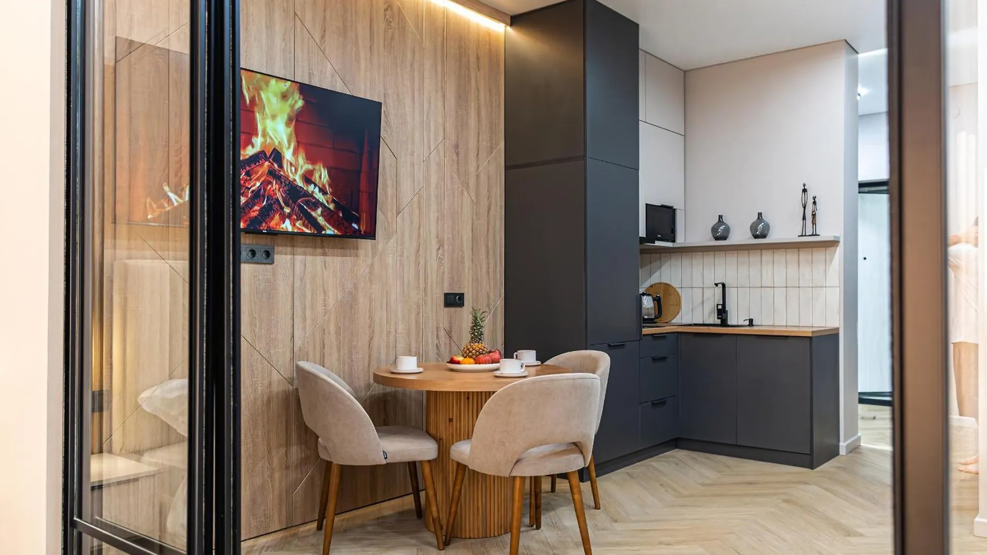 Glownest Apartment Near Mega Almaty 0*,